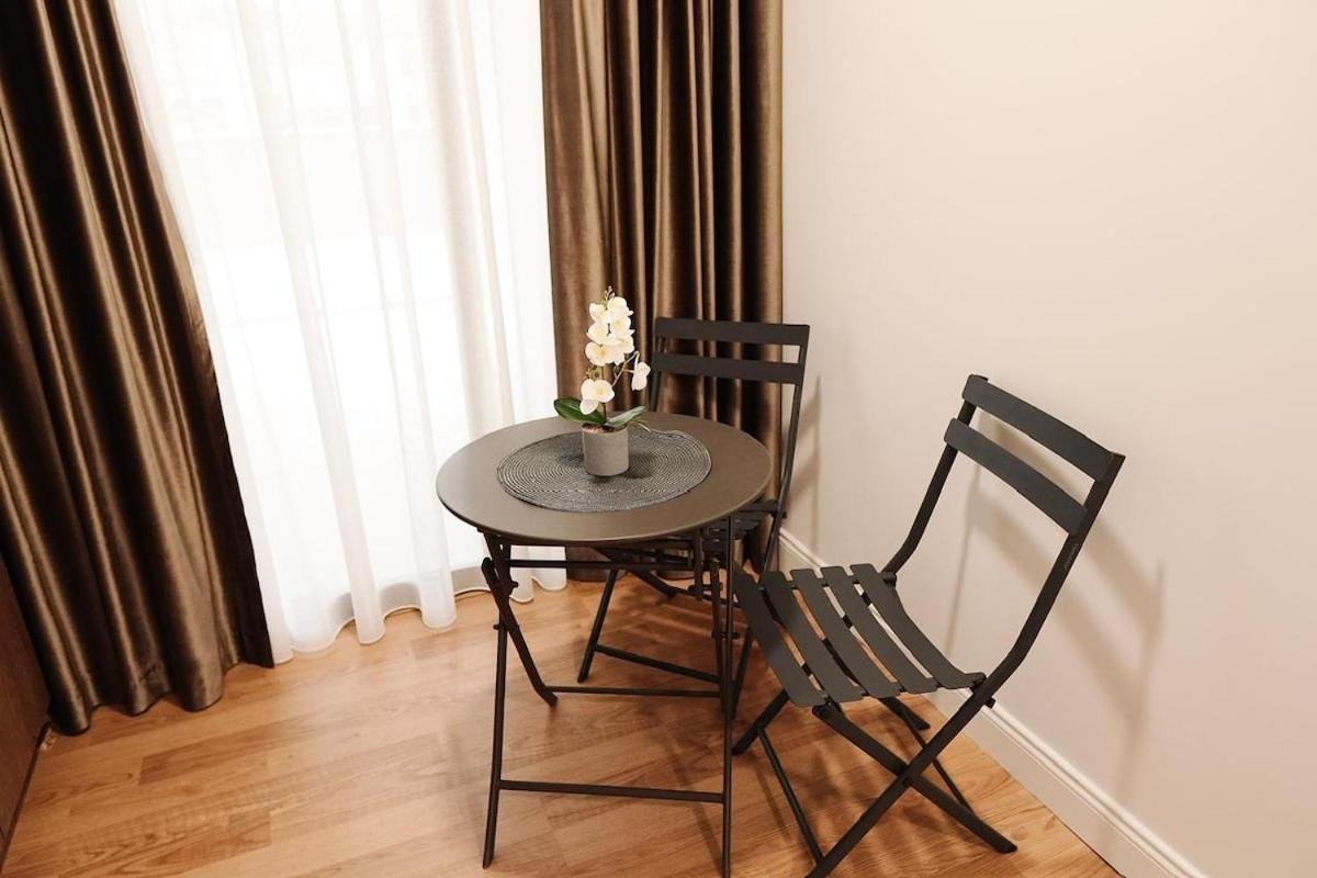 102 Apartament Tirana